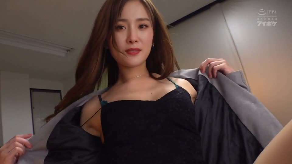 杨幂被女上司用丝袜诱惑}