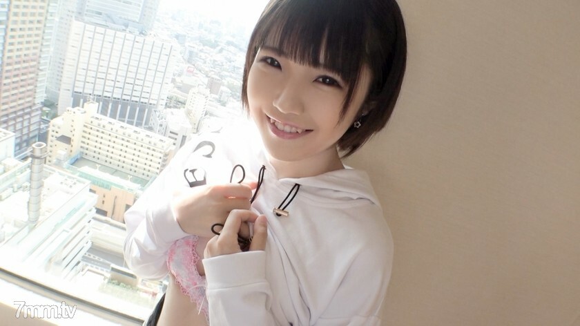 SIRO-3974 【第一拍】【通透度120】【摇滚美少女】短发小脸美少女。她无法想像淫秽的身材，但她的身体是诚实的...... [第一枪] 网上AV应用→AV体验拍摄1101}