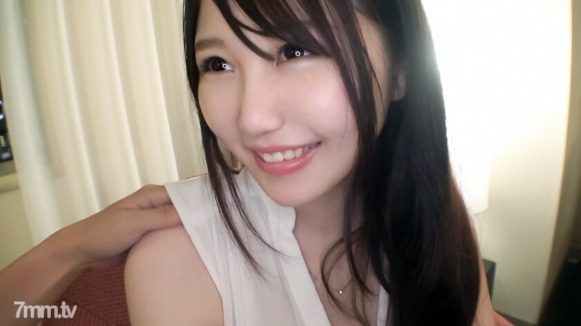 SIRO-3993 【第一枪】【想成为她的少女】【麻糬皮美少女】一脸迷人毛茸茸的业馀少女，满脸出汗，感觉很认真的视频。 【第一枪】网络AV应用→AV体验拍摄1130}
